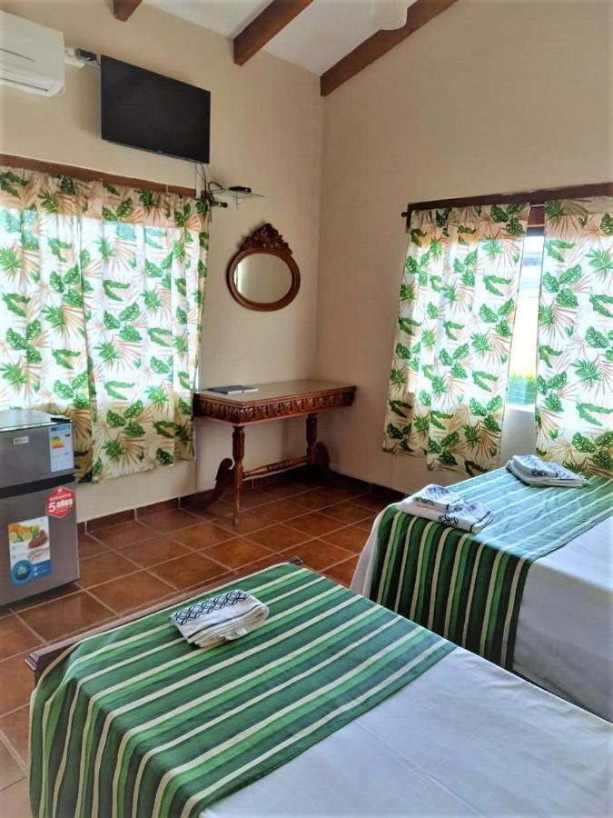Lili'S Hostel Santa Cruz de la Sierra Kültér fotó