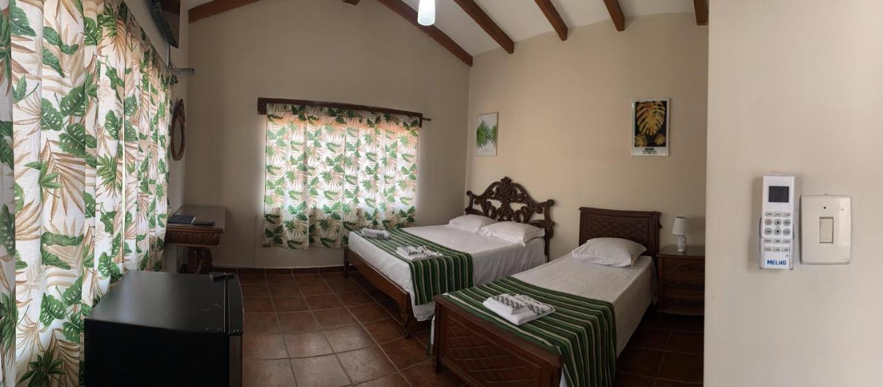 Lili'S Hostel Santa Cruz de la Sierra Kültér fotó