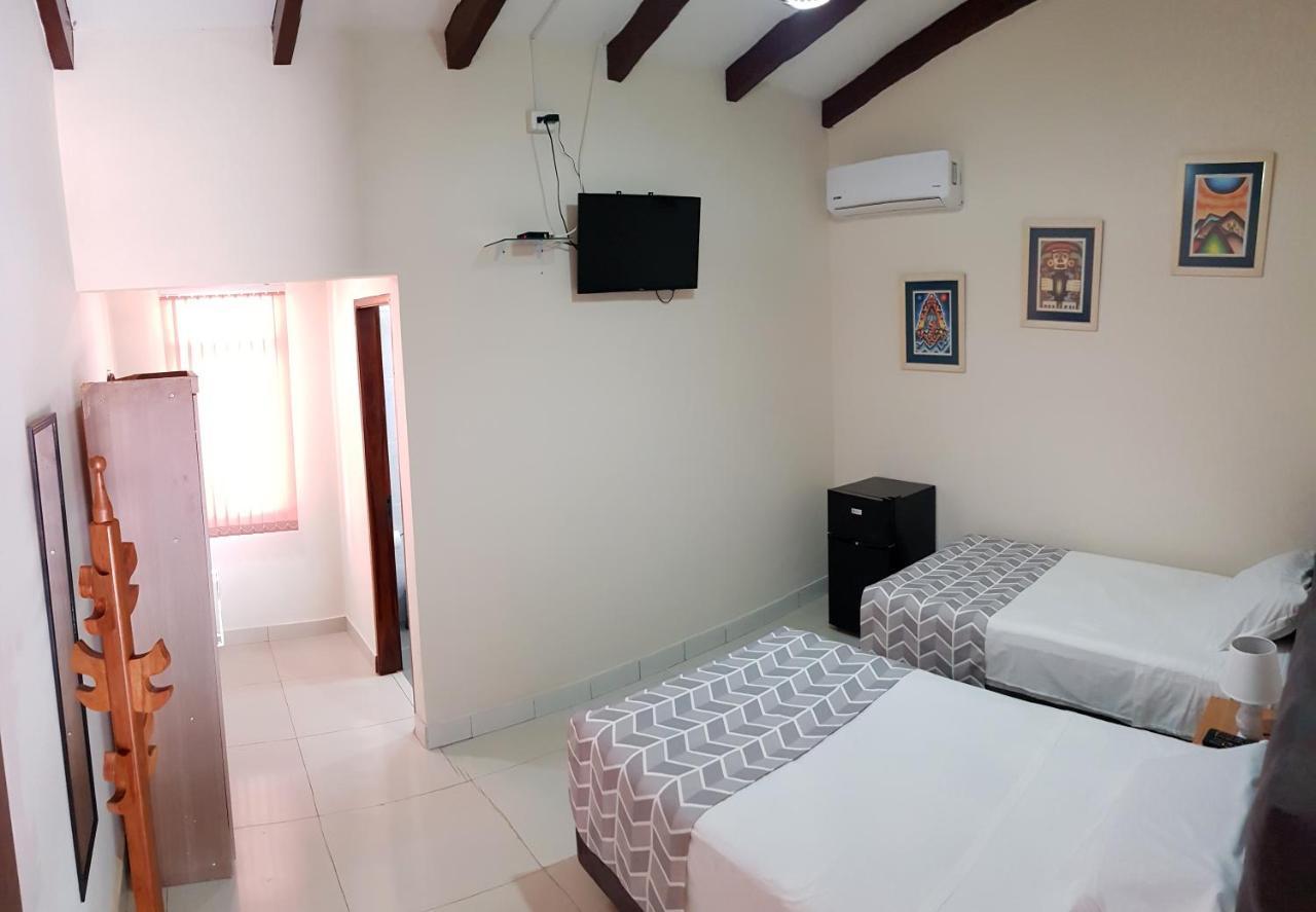 Lili'S Hostel Santa Cruz de la Sierra Kültér fotó