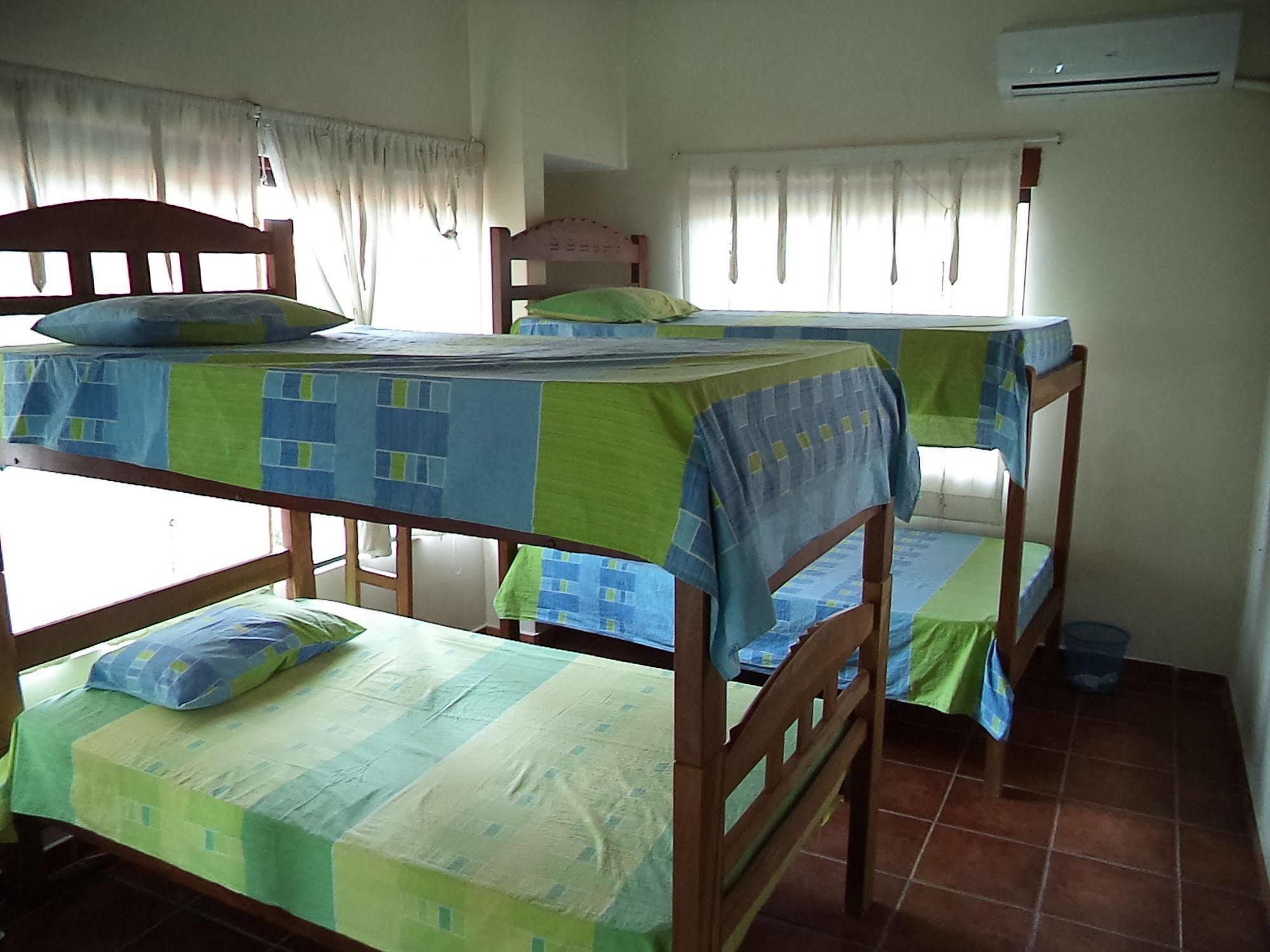 Lili'S Hostel Santa Cruz de la Sierra Kültér fotó