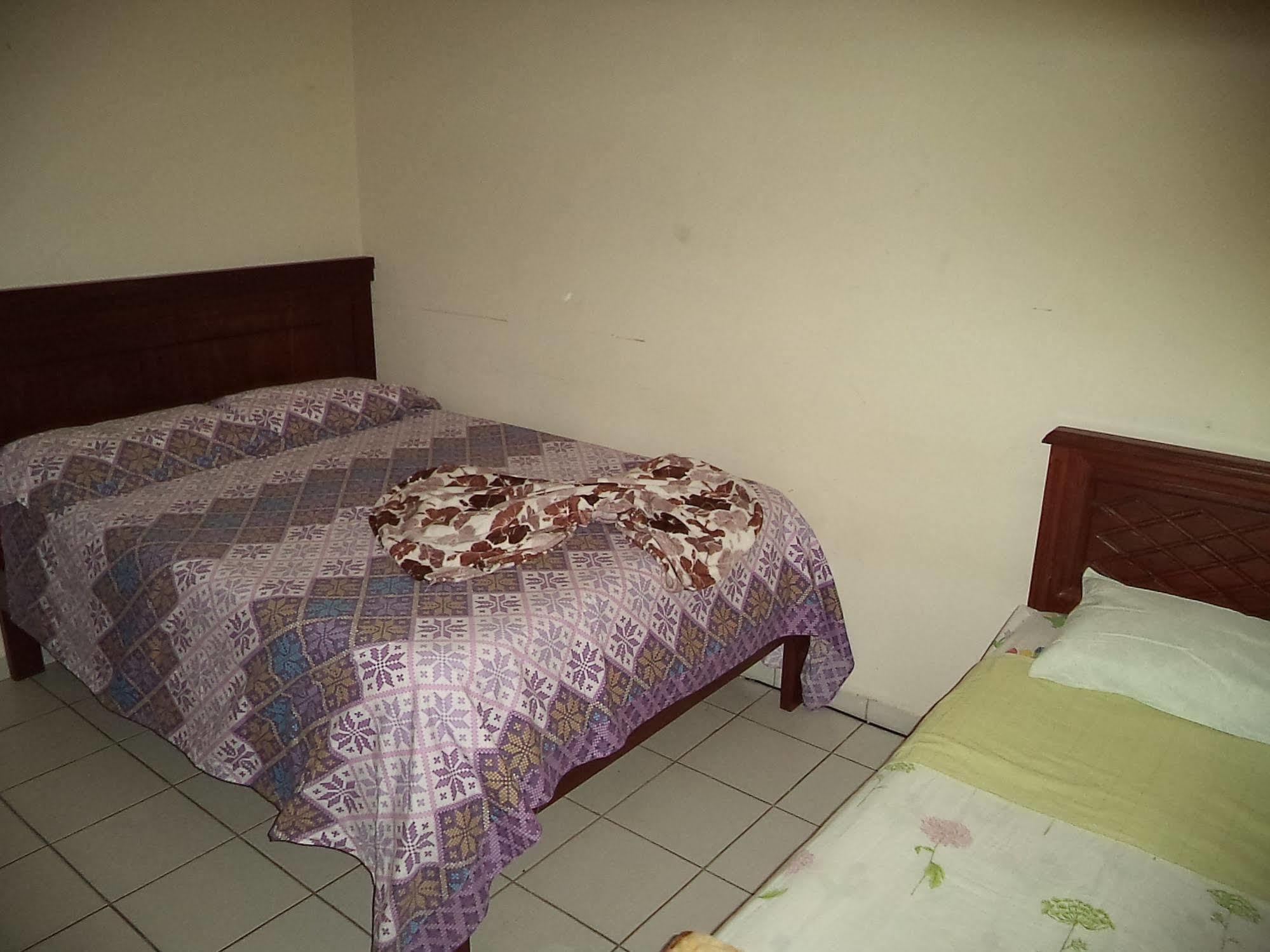 Lili'S Hostel Santa Cruz de la Sierra Kültér fotó